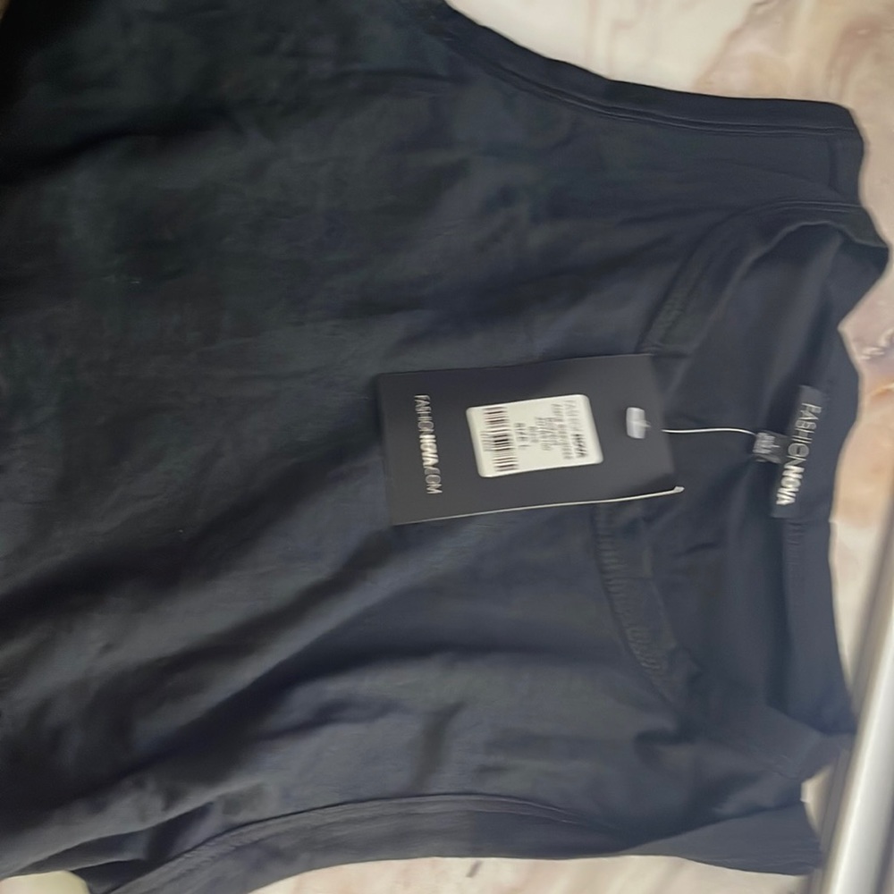 NEW - Fashion Nova - Alana Sleeveless Bodysuit (Size L - fits like S/M)